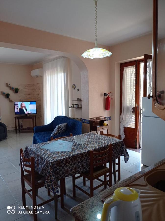 Short less Apartment-Rooms Milazzo Extérieur photo